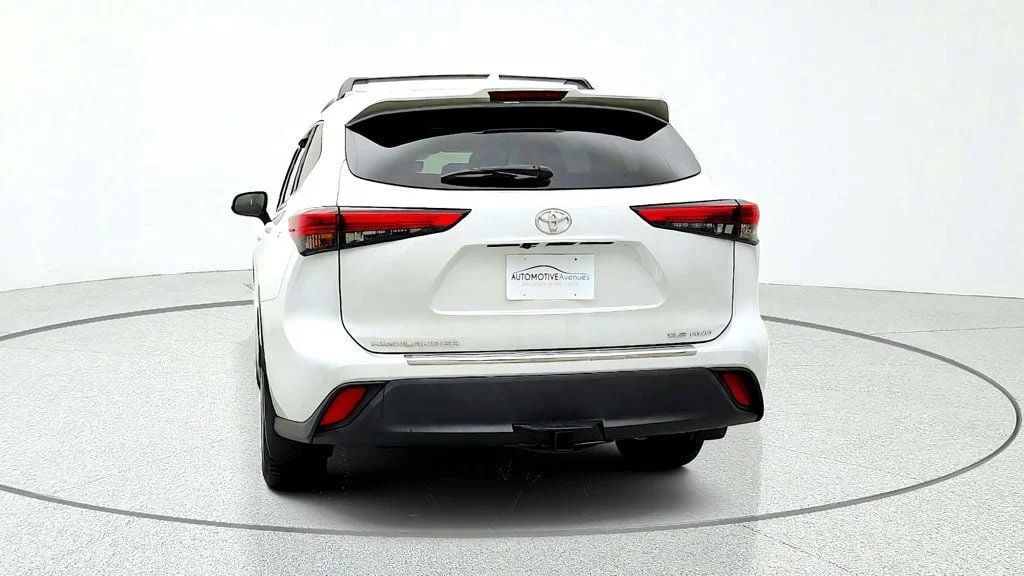 Used 2022 Not Specified Toyota XLE AWD image 6