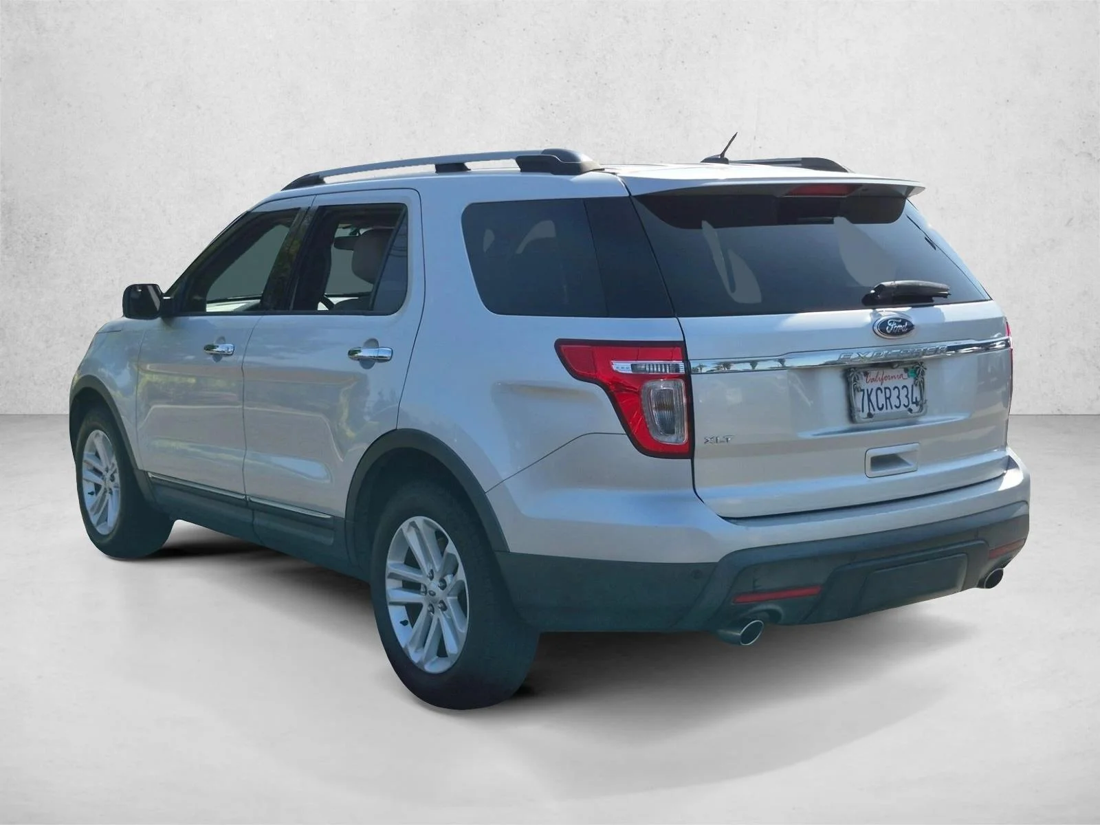 Used 2015 Ingot Silver Metallic Ford XLT image 7
