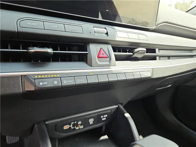 Used 2025 Aurora Black Pearl KIA LX image 18