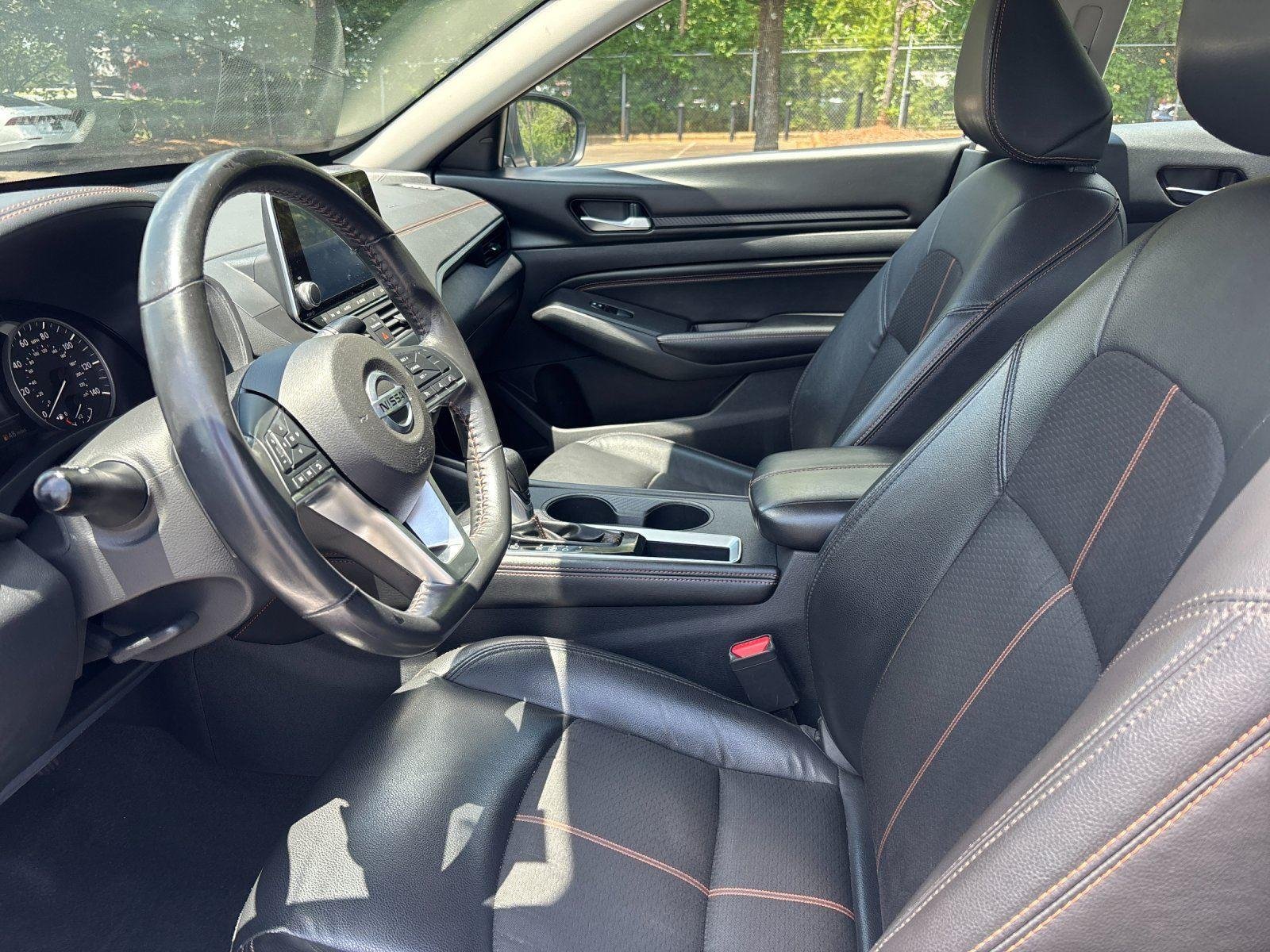 Used 2022 Brilliant Silver Metallic Nissan 2.5 SR image 15