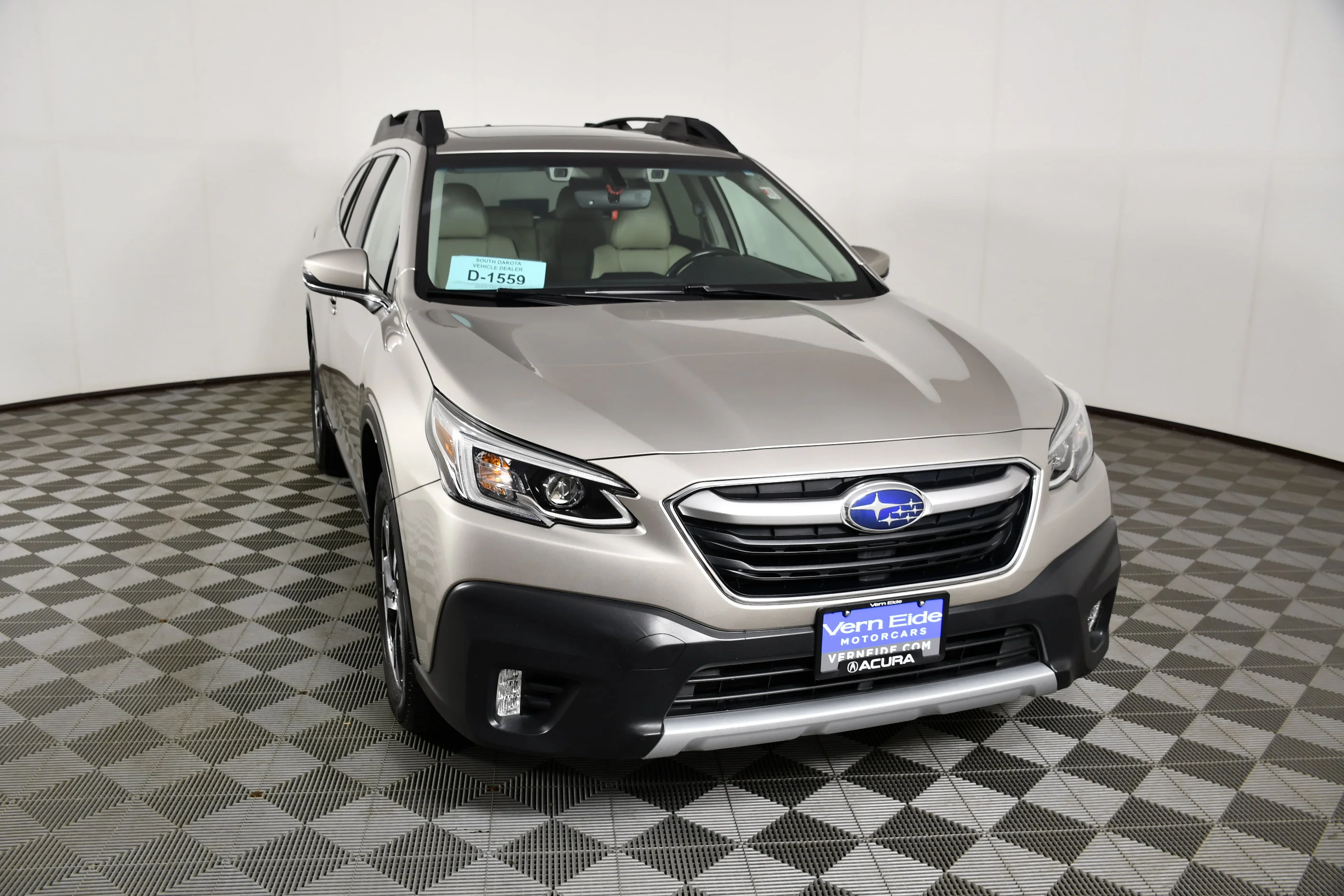 Used 2020 Tungsten Metallic Subaru Limited image 3