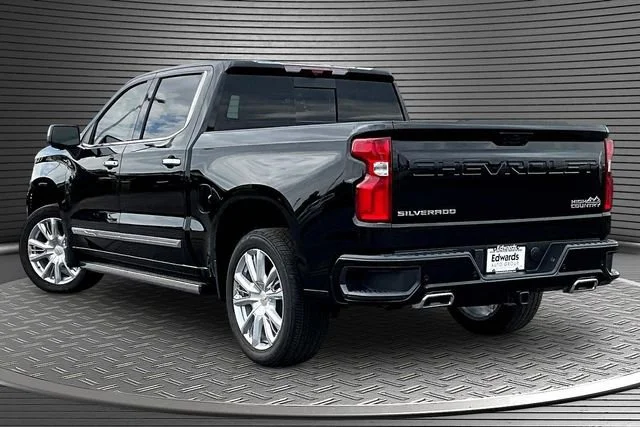 New 2026 Black Chevrolet High Country image 3
