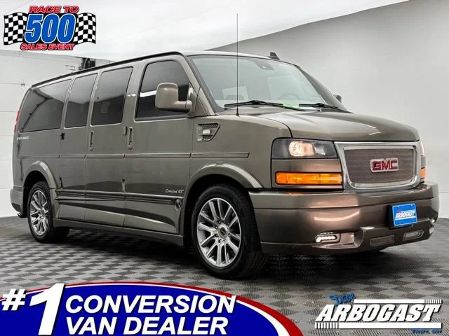 2019 GMC Savana 2500's photo
