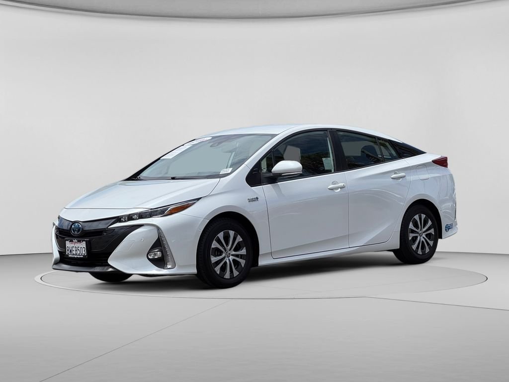 Used 2021 Pearl Toyota Limited image 7