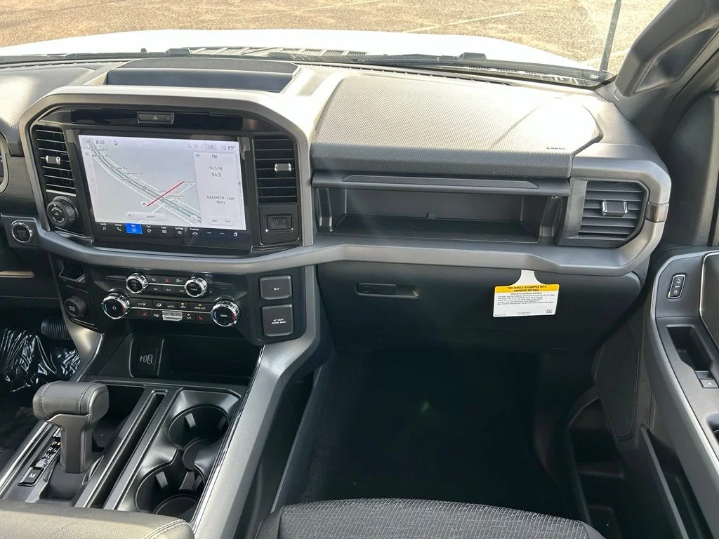 New 2026 Oxford White Ford XLT image 21
