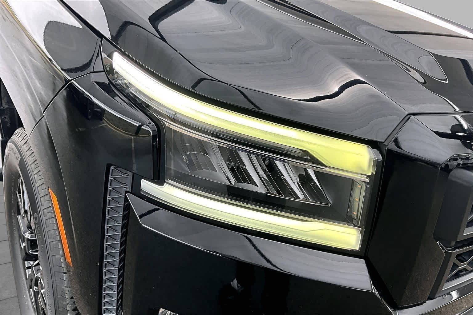 Used 2023 Super Black Nissan SV image 27