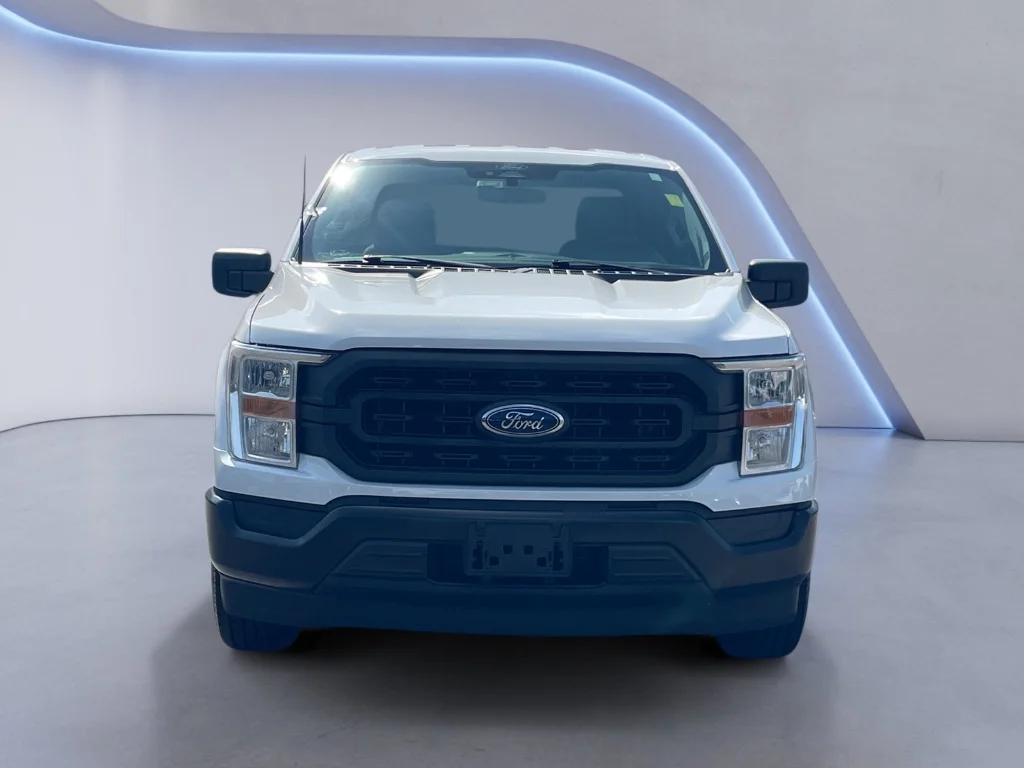 Used 2022 Oxford White Ford XL image 3