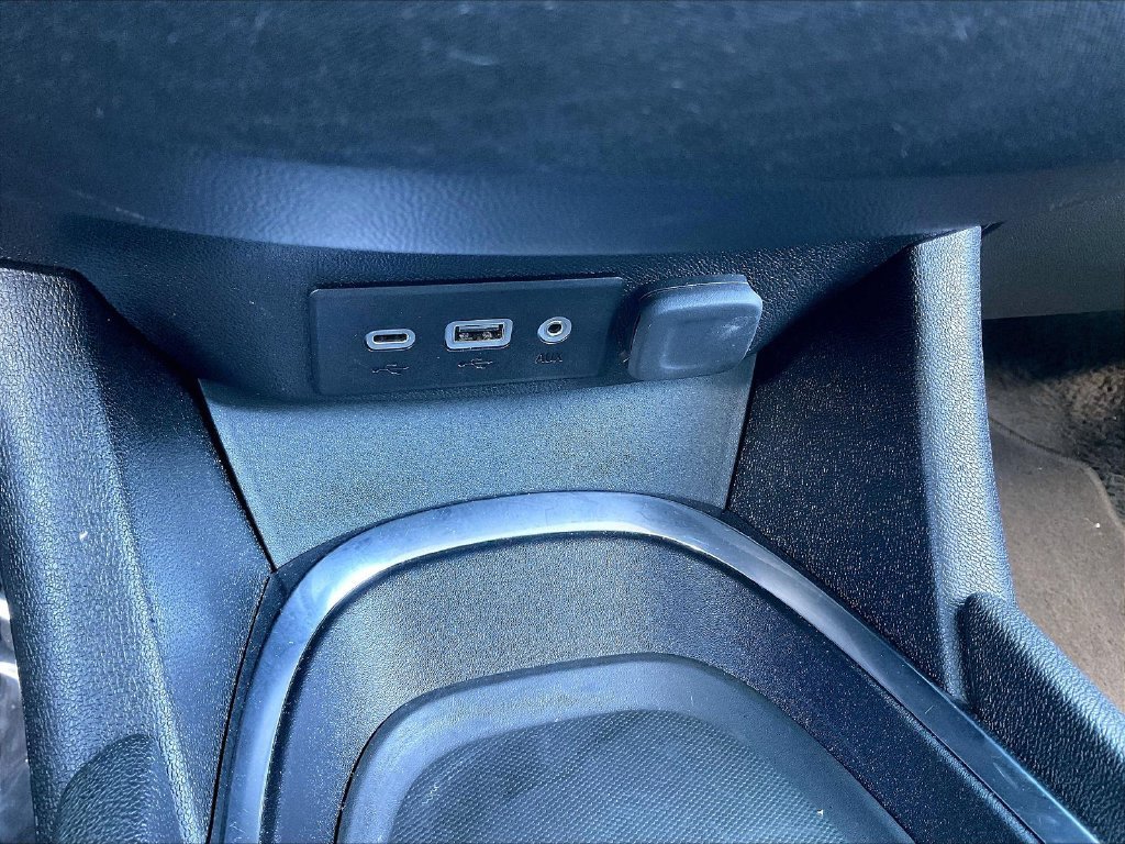 Used 2025 Mosaic Black Metallic Chevrolet LT image 32
