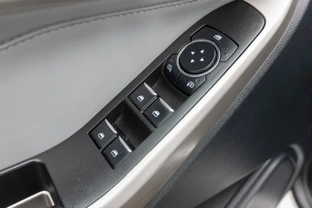 Used 2023 White Ford XLT image 17