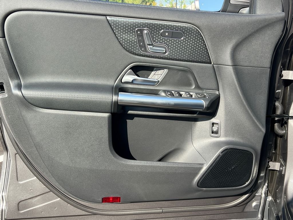 New 2026 Mountain Grey Metallic Mercedes-Benz GLA 250 image 10