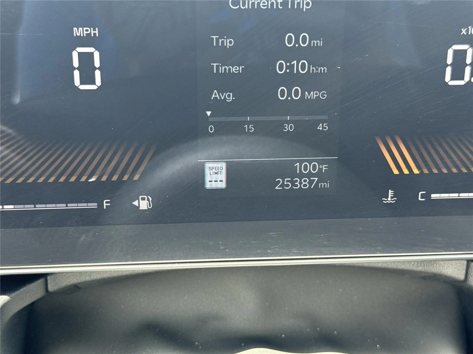 Used 2025 Snow White Pearl Kia LXS image 36