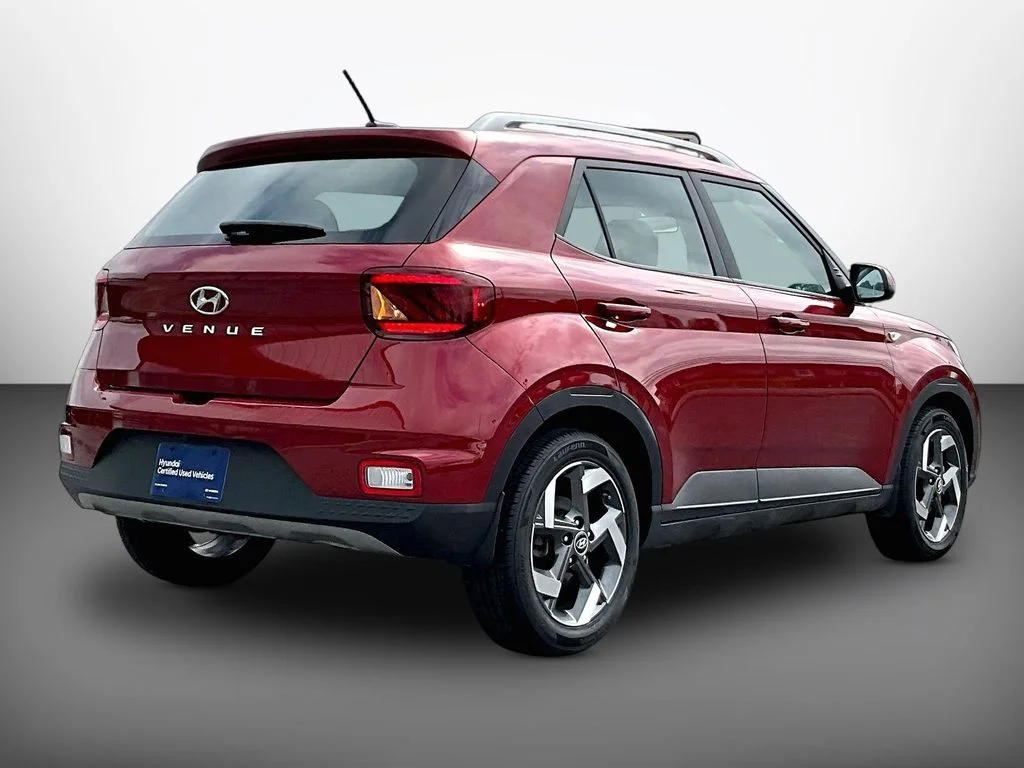 Used 2023 Red Hyundai Limited image 6