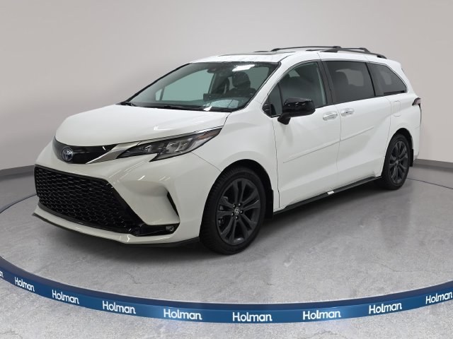 2022 Toyota Sienna XSE