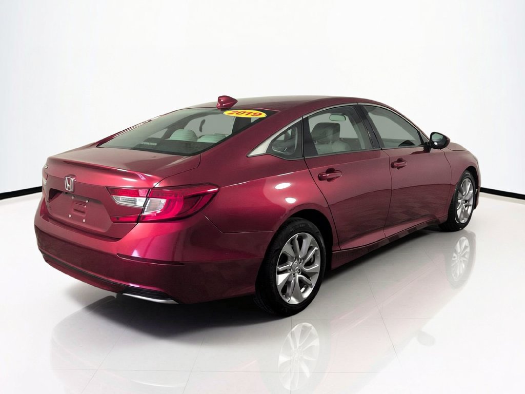 2019 Honda Accord LX - Photo 6