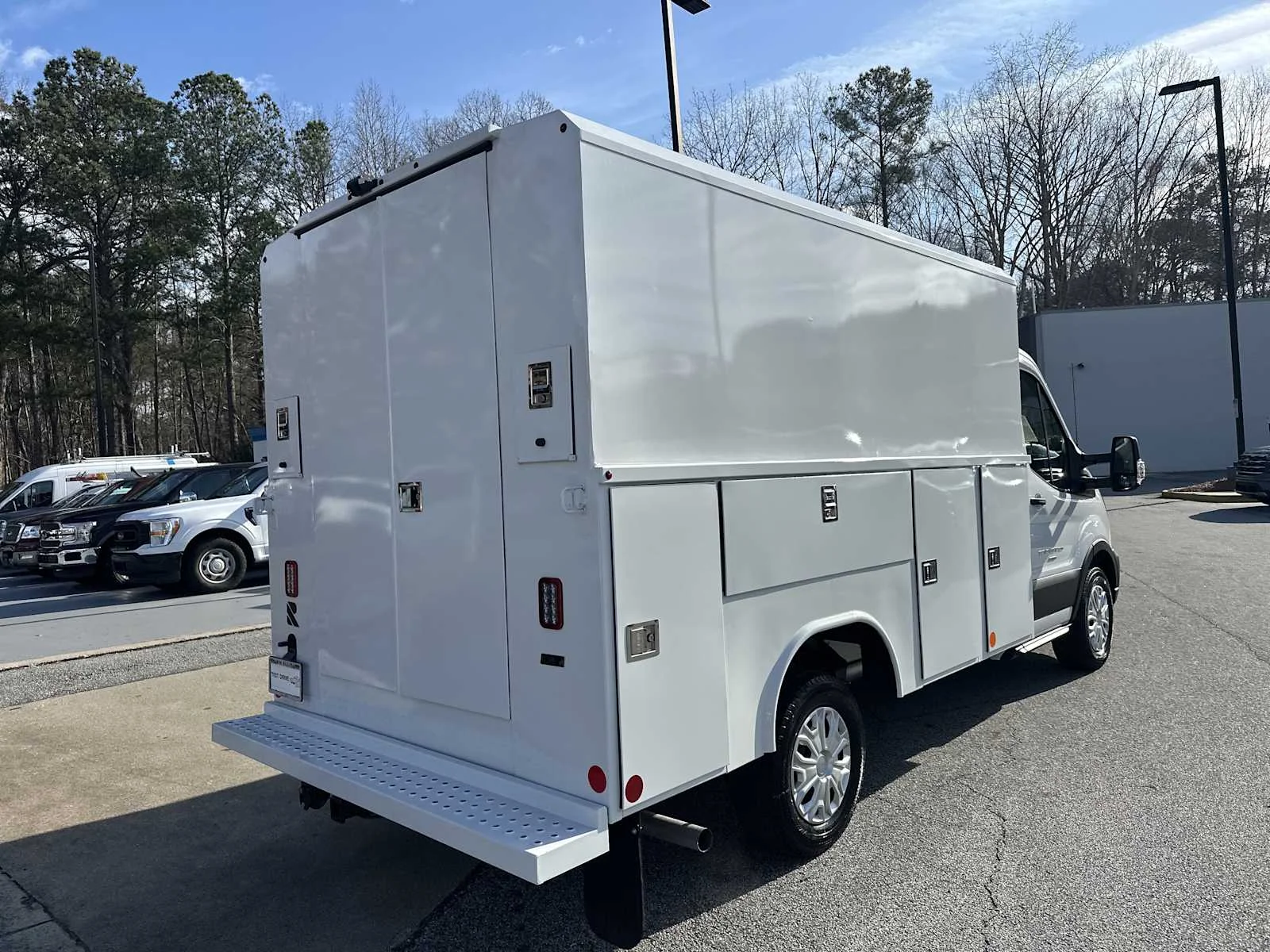 2025 Ford Transit Cutaway Base - Photo 8