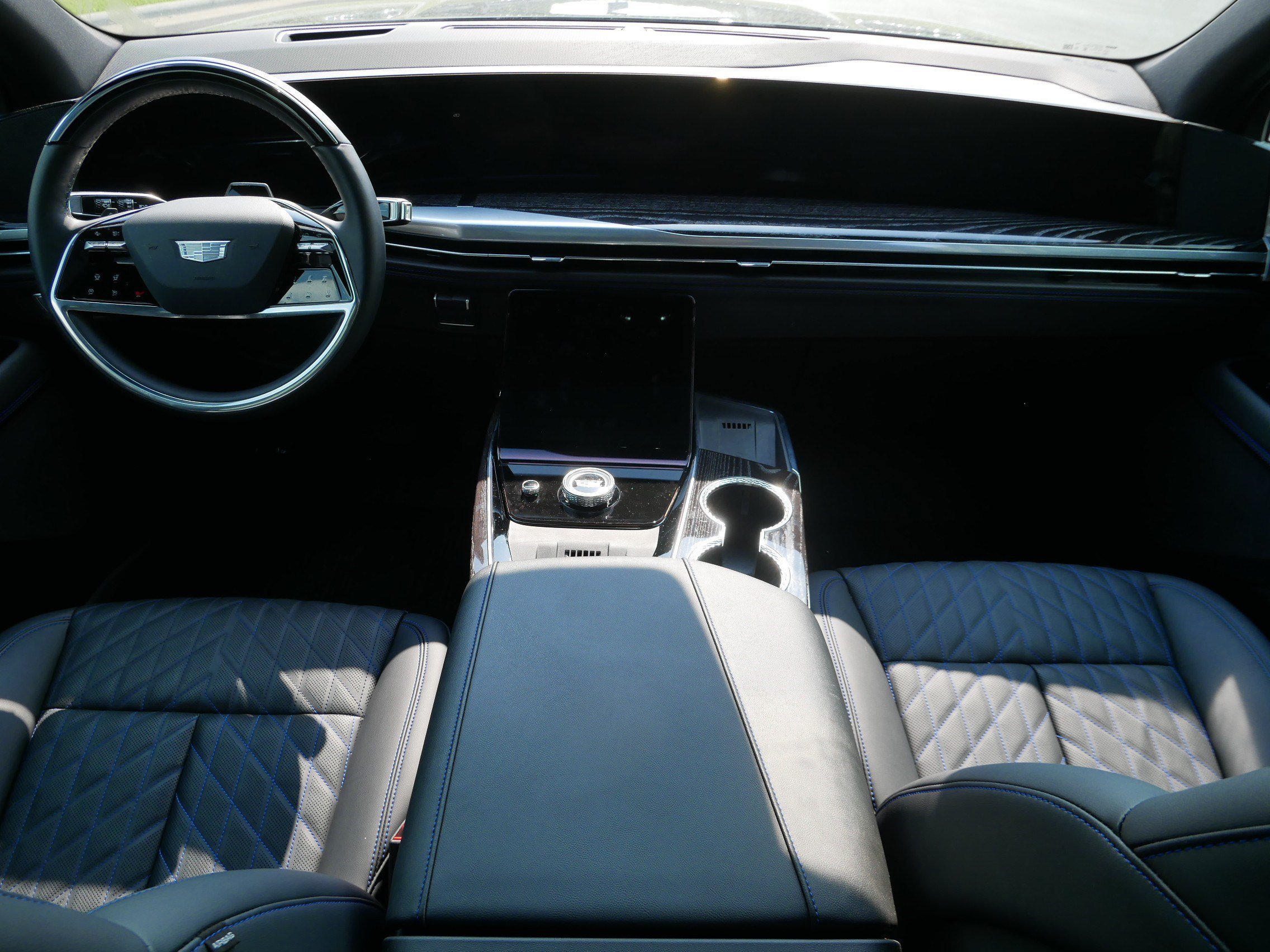 2026 Cadillac Escalade IQ Sport - Photo 8