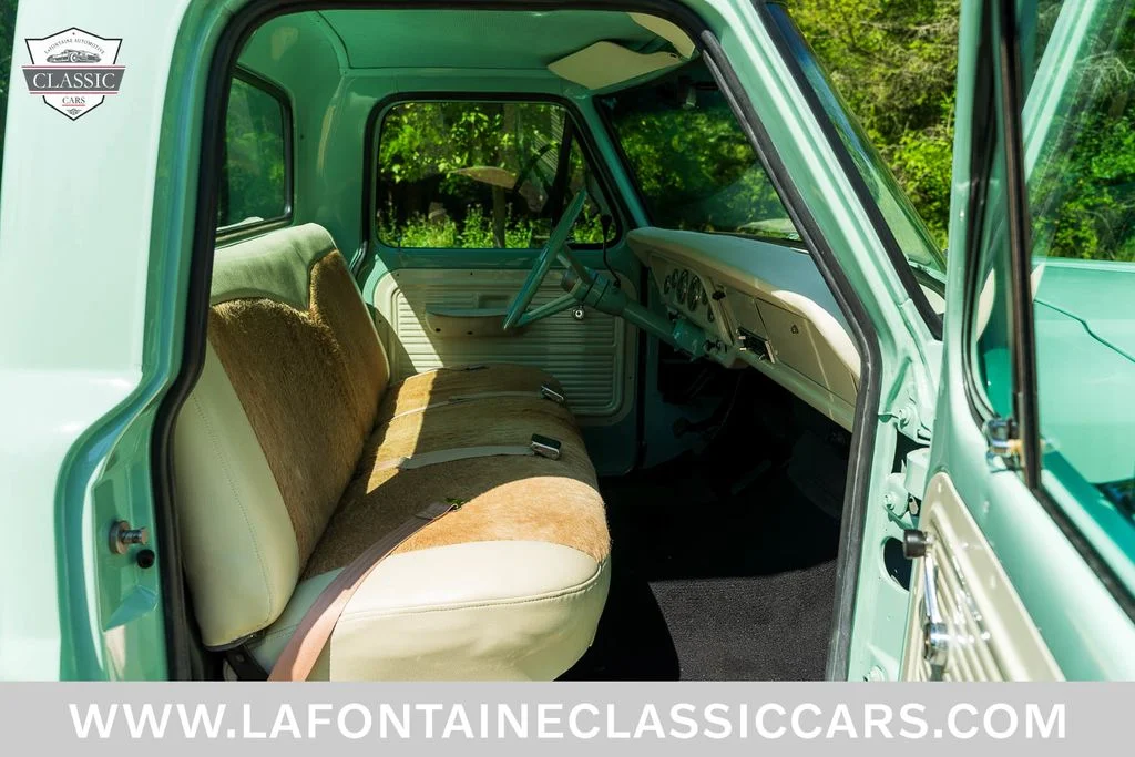 Used 1970  Ford  image 62