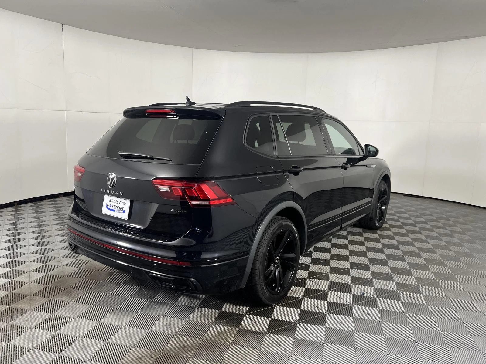 Used 2024 Deep Black Pearl Volkswagen SE R-Line Black image 11