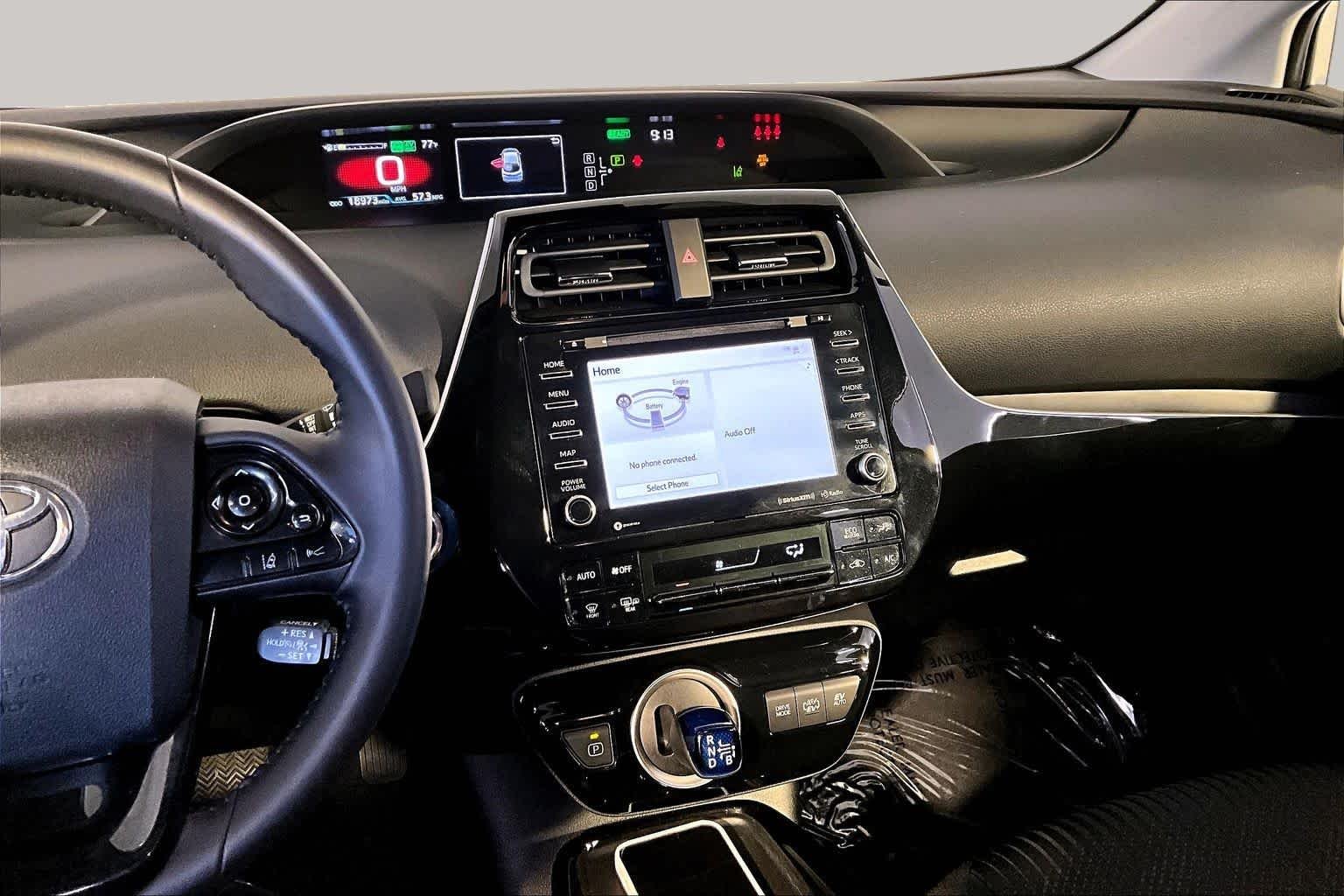 Used 2022 Wind Chill Pearl Toyota LE image 6