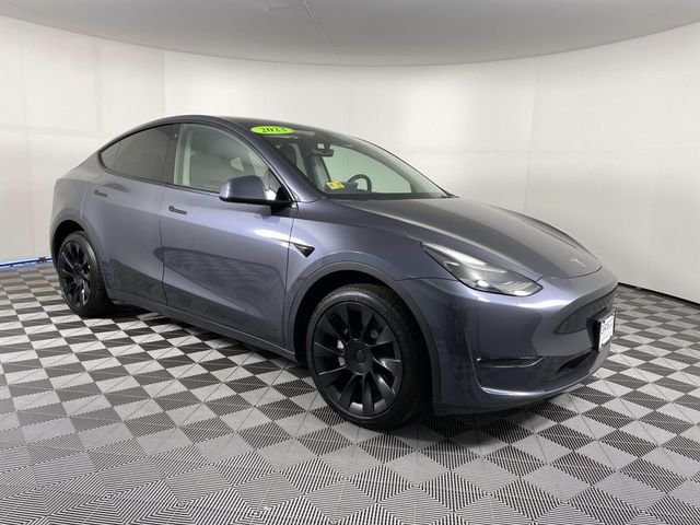 2023 Tesla Model Y Long Range Dual Motor All-Wheel Drive's photo