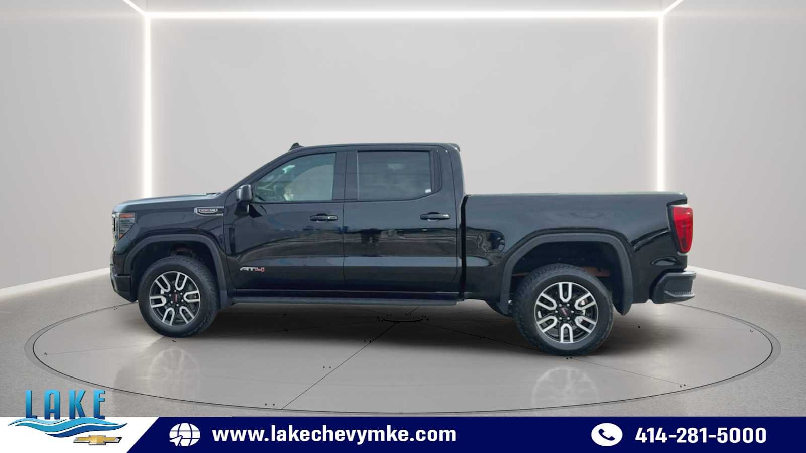 Certified Used 2022 Onyx Black GMC AT4 image 5