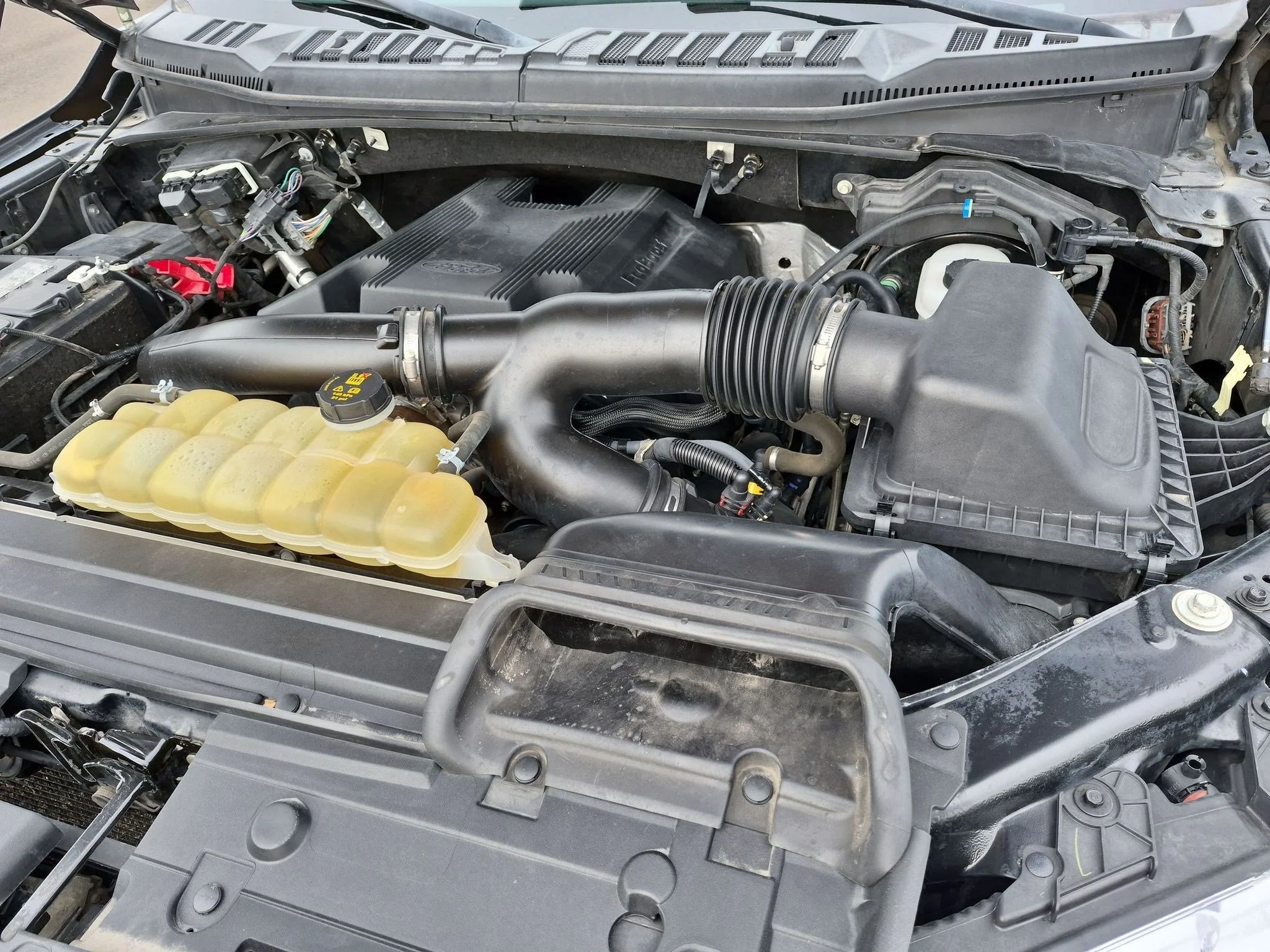 Used 2019 Magnetic Metallic Ford XL image 23