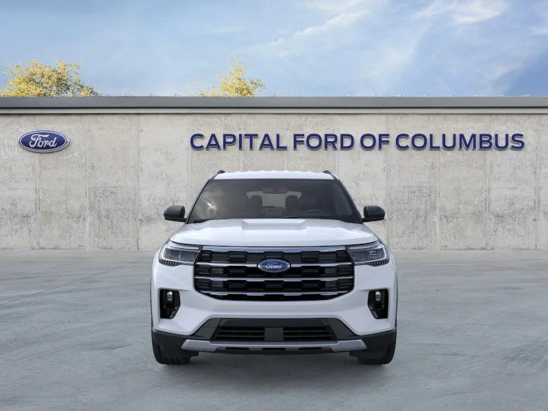 New 2026 Space White Metallic Ford Active image 2