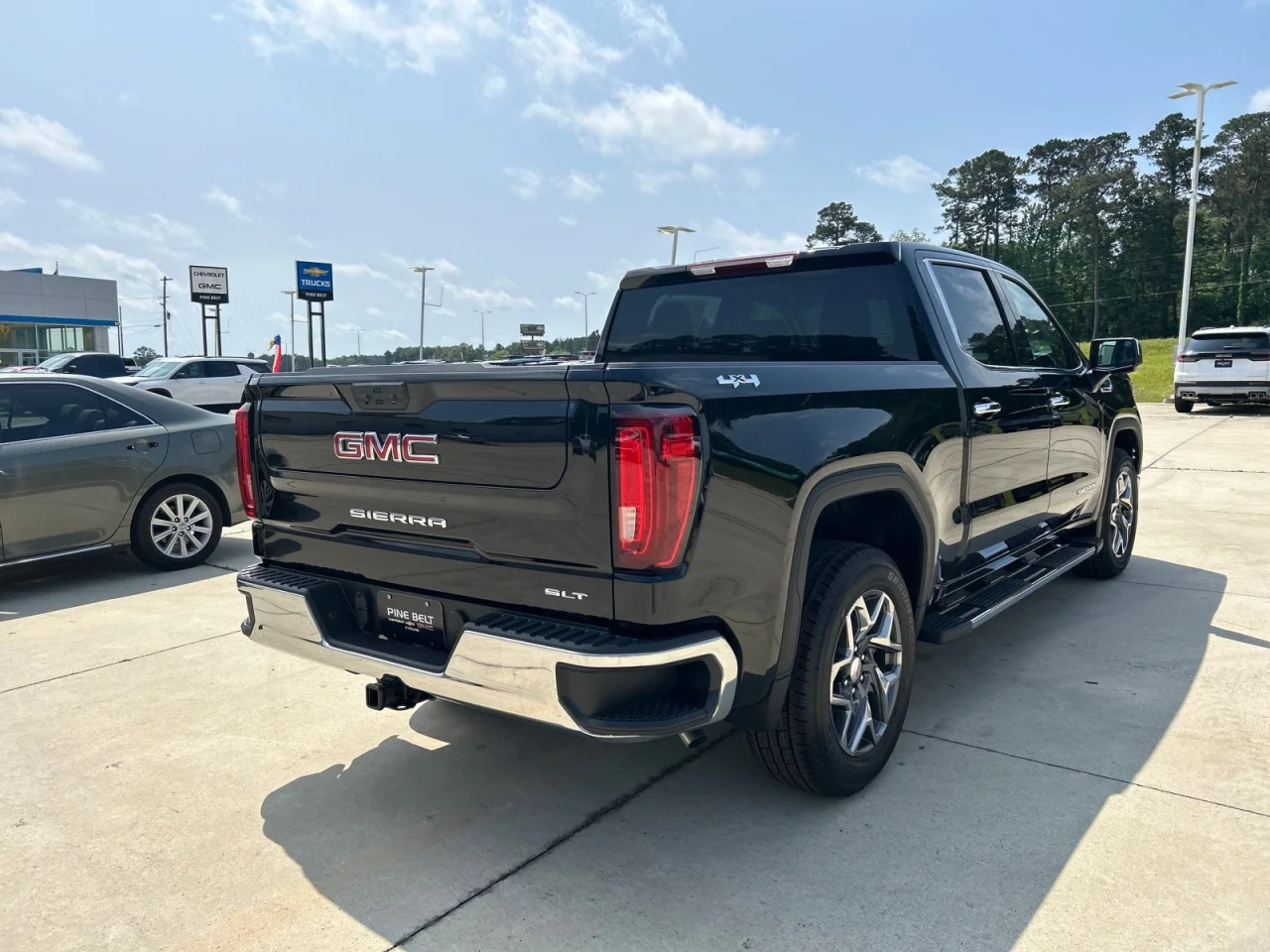 2026 GMC Sierra 1500 SLT - Photo 3