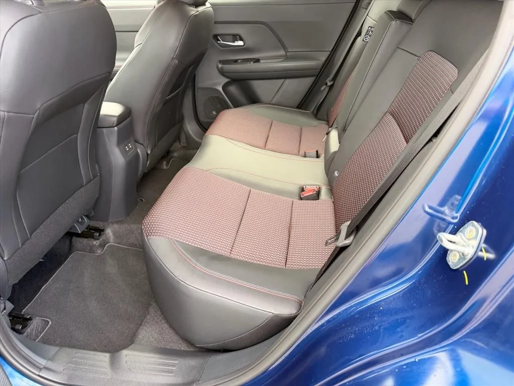 Used 2026 Blue Nissan SR image 10