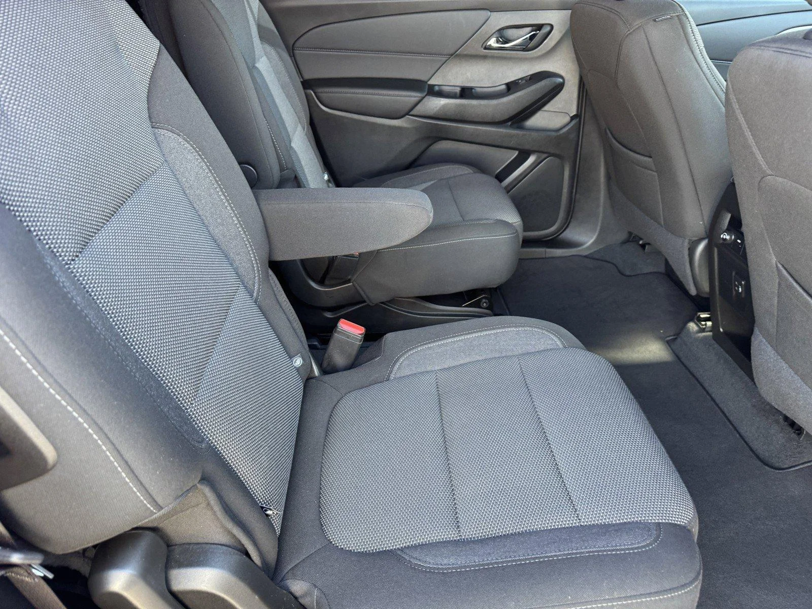 Used 2023 SUMMIT WHITE Chevrolet LT Cloth image 11