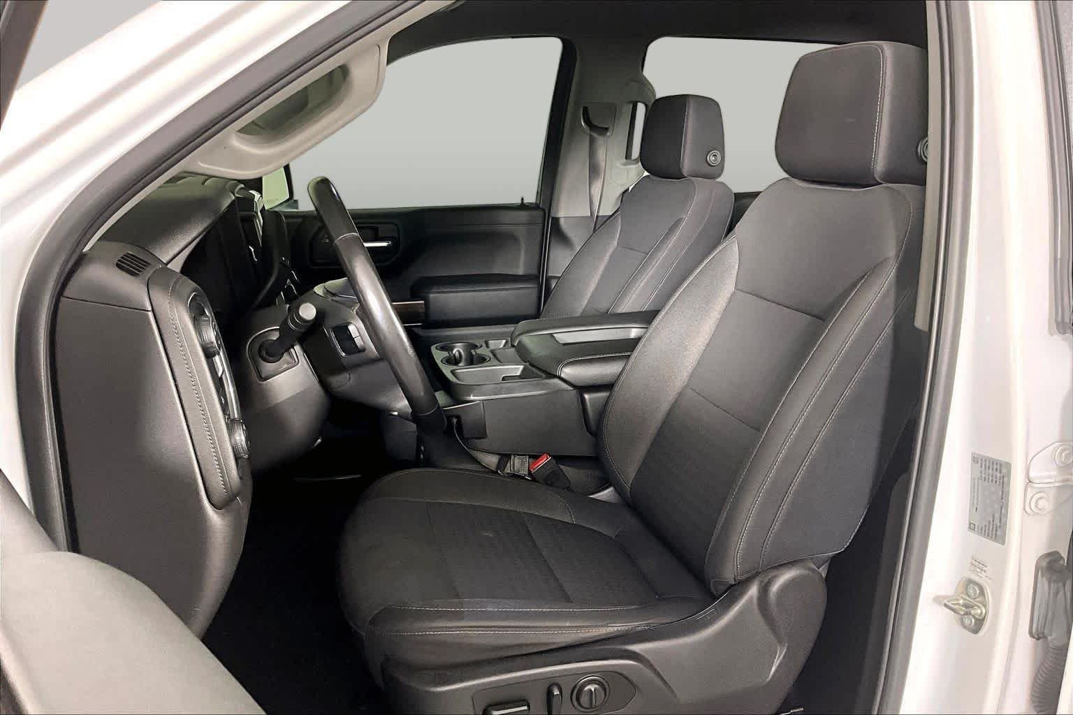 Used 2019 Summit White Chevrolet LT image 8