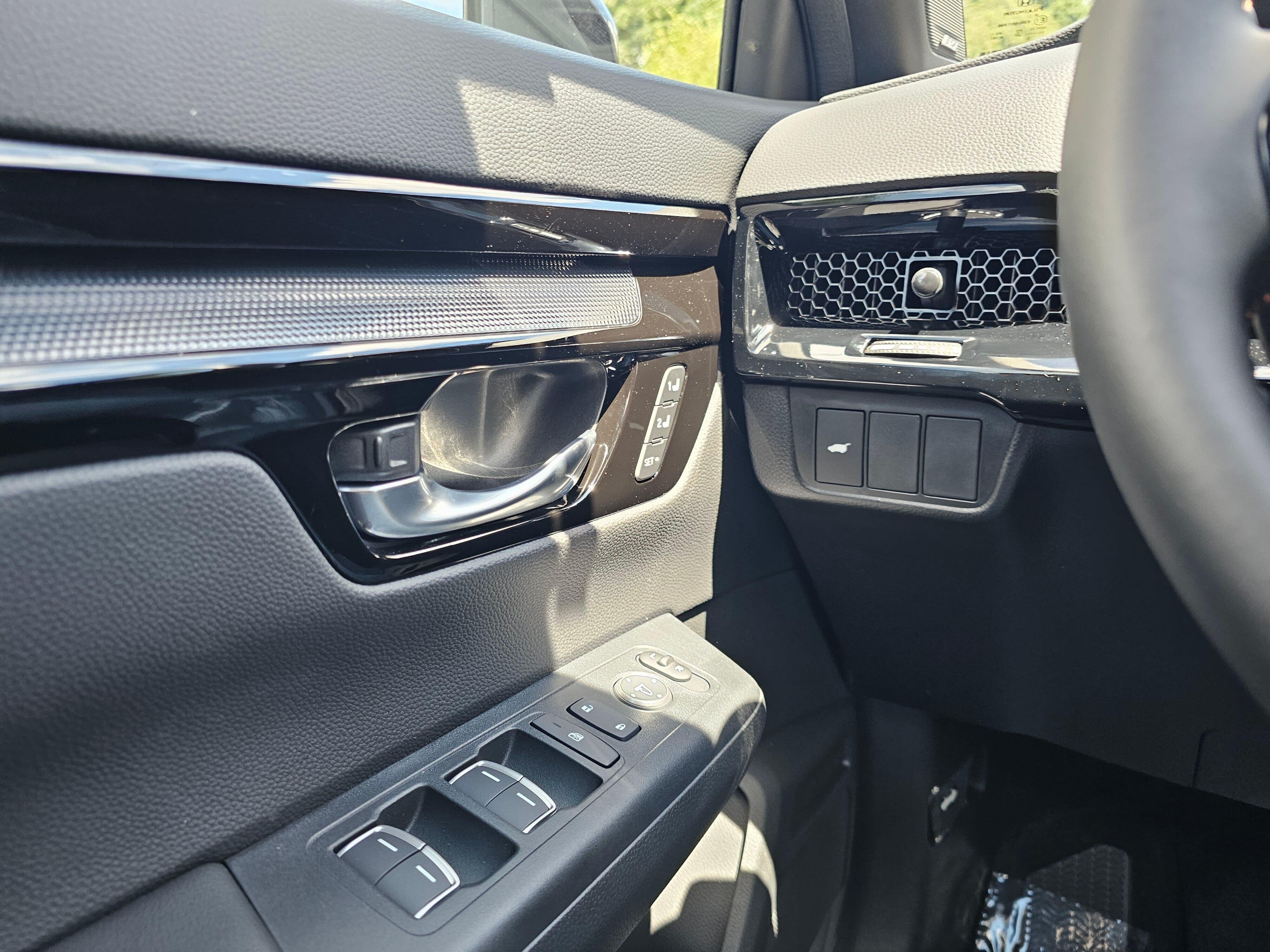 New 2026 Meteorite Gray Metallic Honda Sport Touring image 30