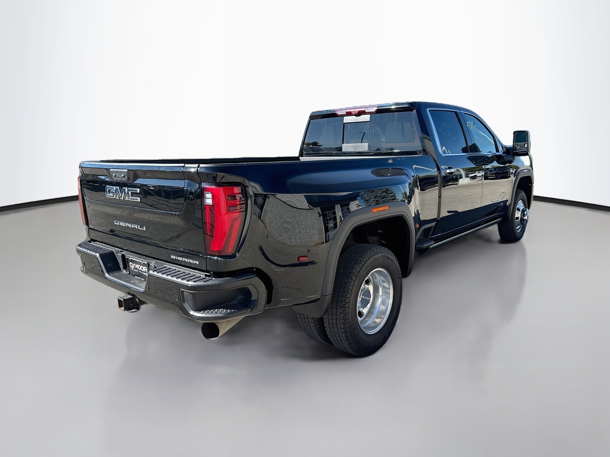 Used 2024 Onyx Black GMC Denali Ultimate image 7