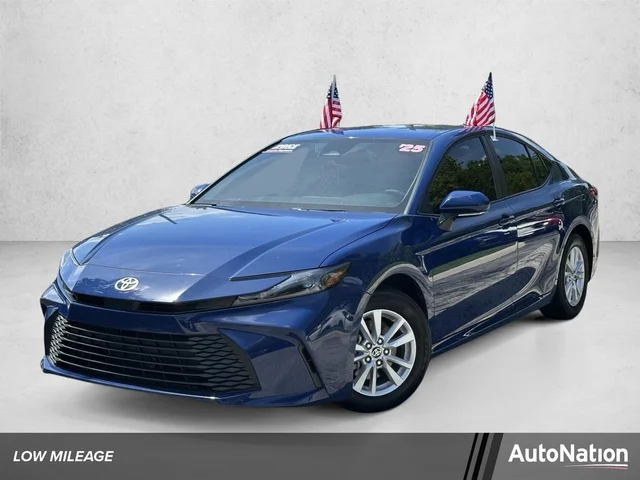 2025 Toyota Camry LE