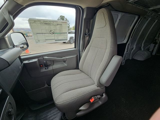 2026 GMC Savana Cargo Work Van - Photo 16