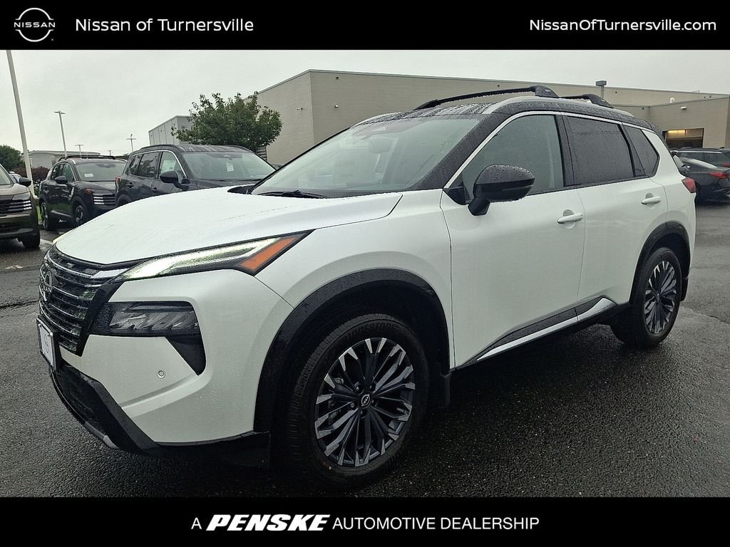 New 2026 Everest White Pearl TriCoat / Super Black Two-tone Nissan Platinum image 1