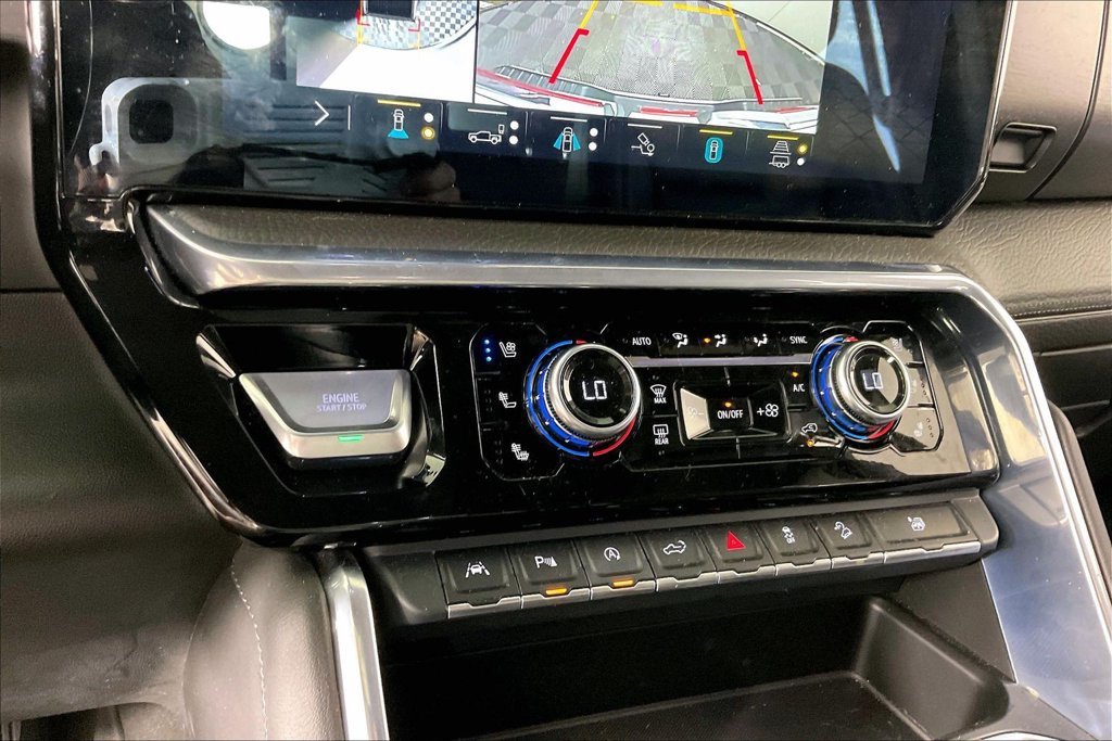 Used 2022 WHITE FROST TRICOAT GMC Denali image 15