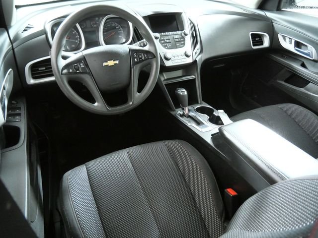 Used 2017 Silver Chevrolet LS image 4