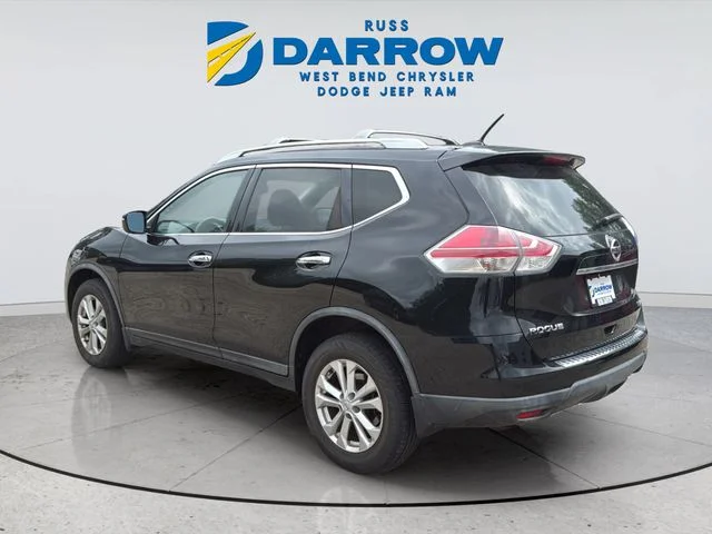Used 2016 Black Nissan SV image 3