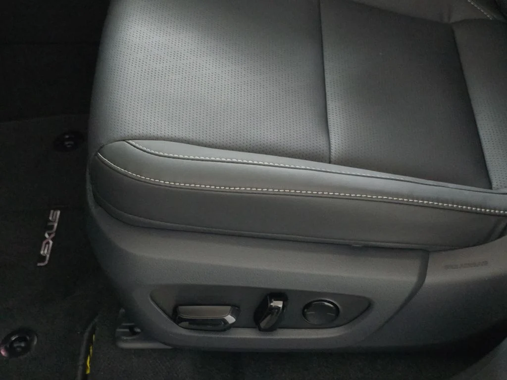 New 2026 Iridium Lexus PREMIUM PLUS image 27