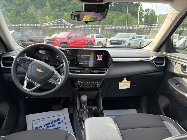 New 2026 Sterling Gray Metallic Chevrolet LT image 21