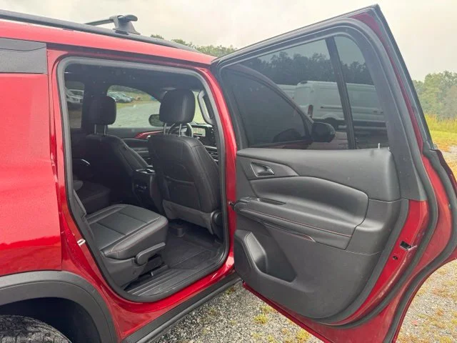 Used 2025 Red Chevrolet Z71 image 15