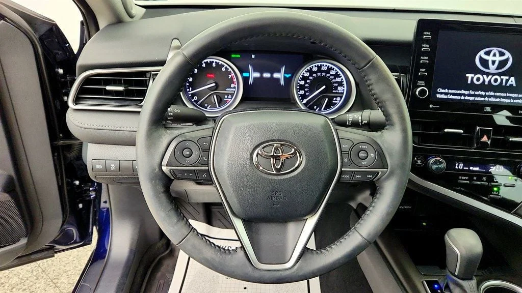 Used 2022 Blueprint Toyota XLE Automatic AWD w/ Nav Upgrade & Panoramic Glass Roof image 13