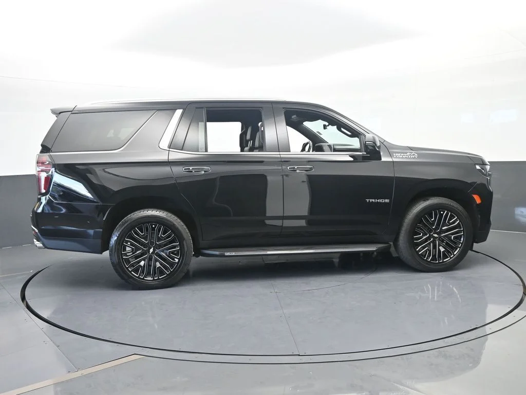 Used 2021 Black Chevrolet High Country image 7
