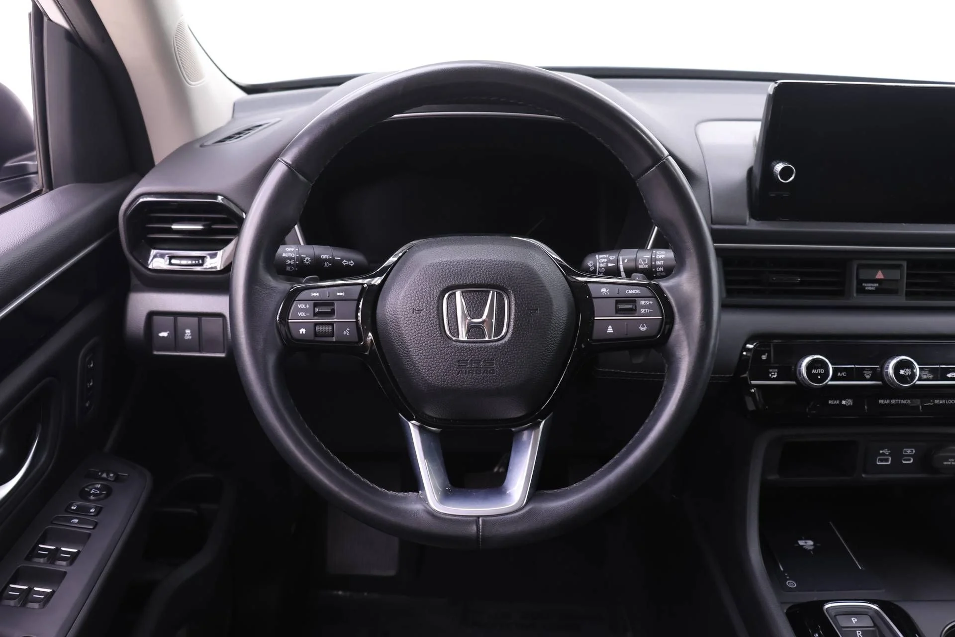 Certified Used 2024 Platinum White Pearl Honda EX-L image 15