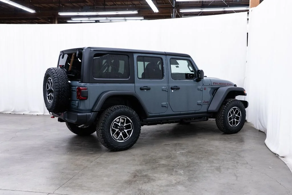 New 2026 Anvil Clear-Coat Exterior Paint Jeep Rubicon image 6