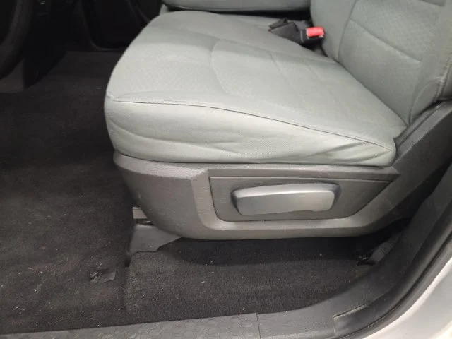 Used 2017 Bright Silver Clearcoat Metallic Ram SLT image 32