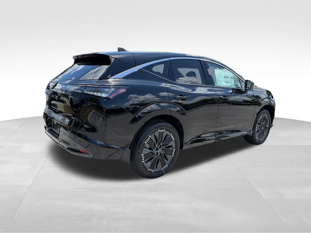 New 2026 Super Black Nissan Platinum image 8