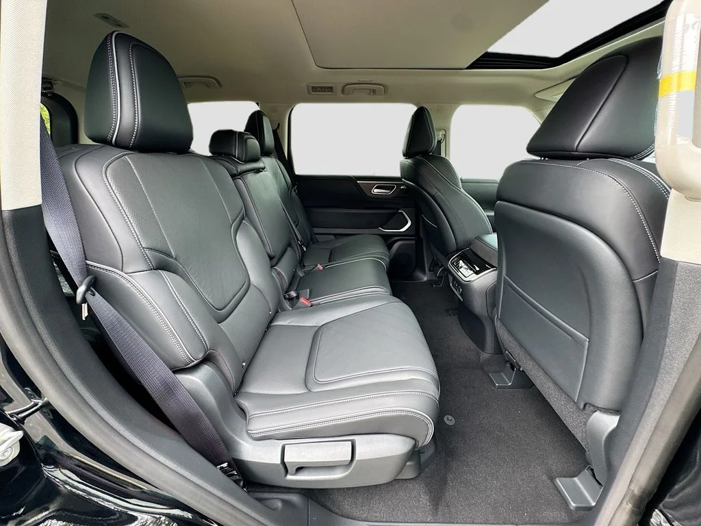 New 2026 BLACK OBSIDIAN INFINITI Luxe 2WD image 30