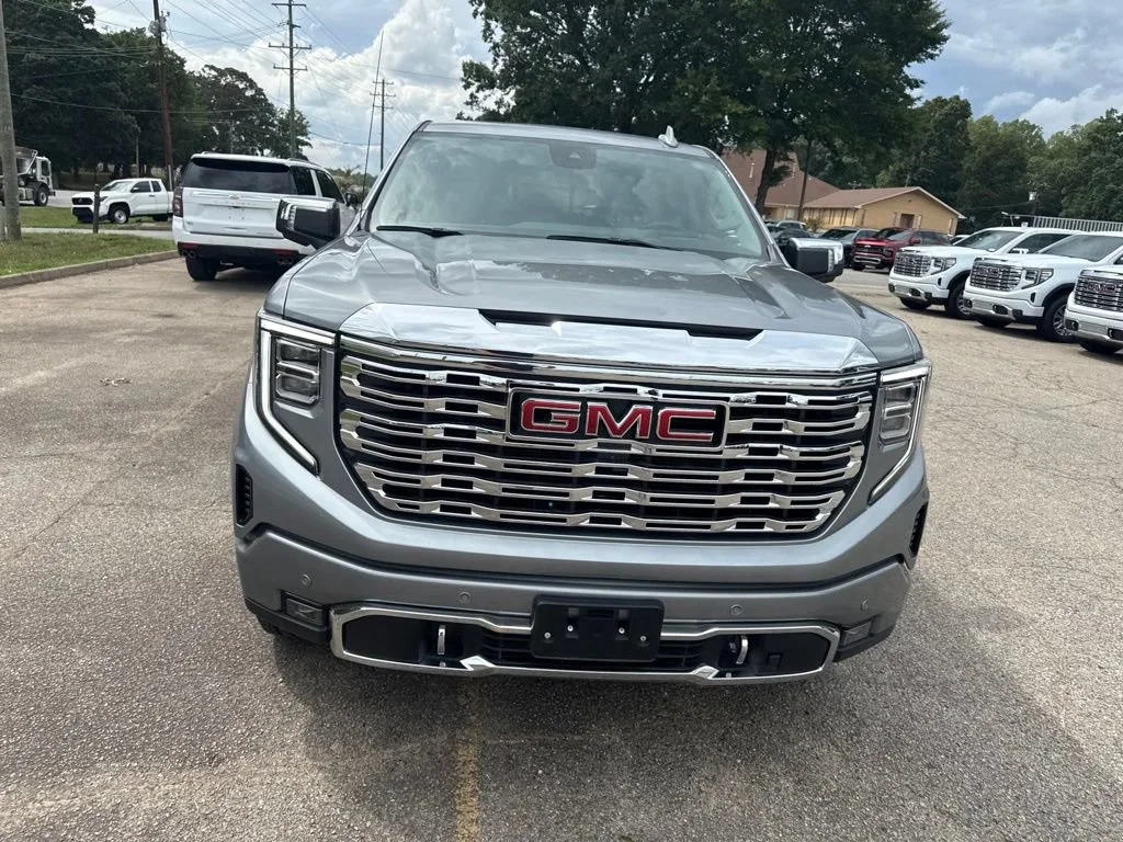 Used 2025 Sterling Metallic GMC Denali image 8